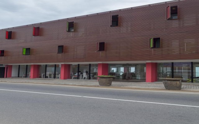 Hotels and resorts in 