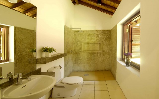 Hotels and resorts in SRI LANKA