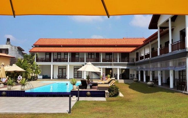 Hotels and resorts in SRI LANKA