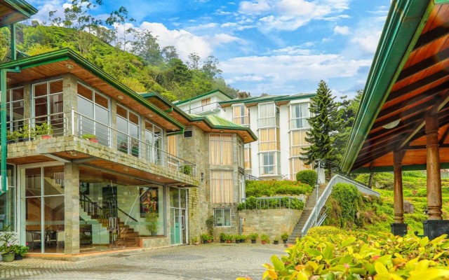 Hotels and resorts in 