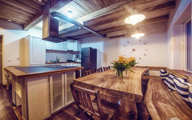 Hotels and resorts in SRI LANKA