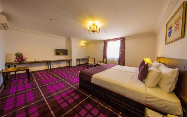 Hotels and resorts in SRI LANKA