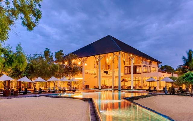 Hotels and resorts in SRI LANKA