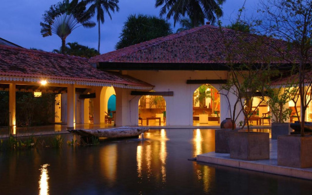 Hotels and resorts in SRI LANKA