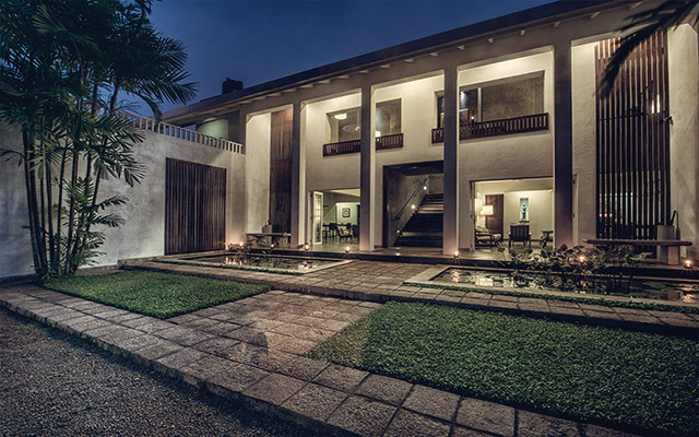 Hotels and resorts in 