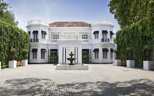 Hotels and resorts in 