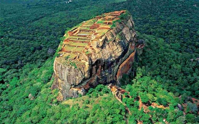 ANCIENT HOLIDAYS  - SRI LANKA