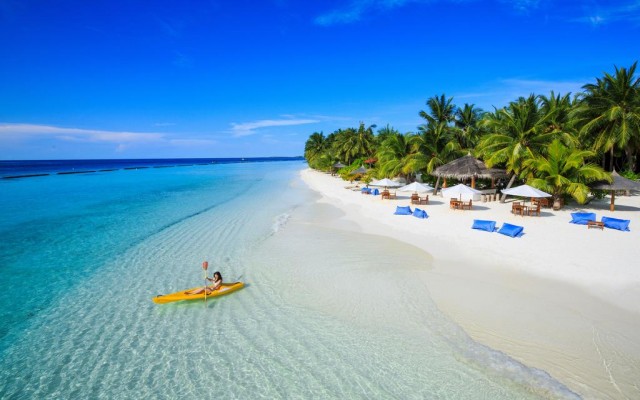 Holiday packages to MALDIVES