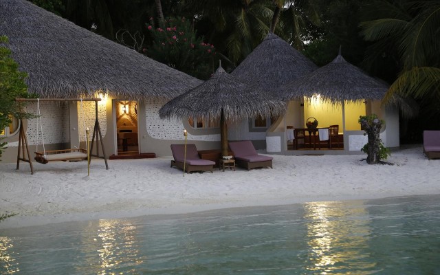 Holiday packages to MALDIVES
