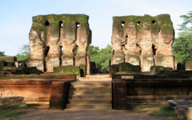 Holidays to SRI LANKA