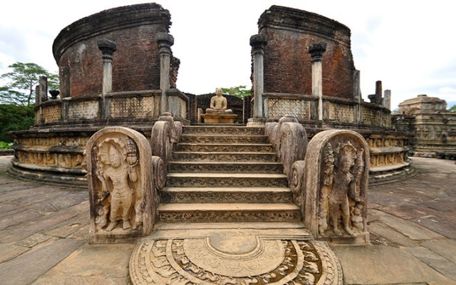 Holidays to SRI LANKA